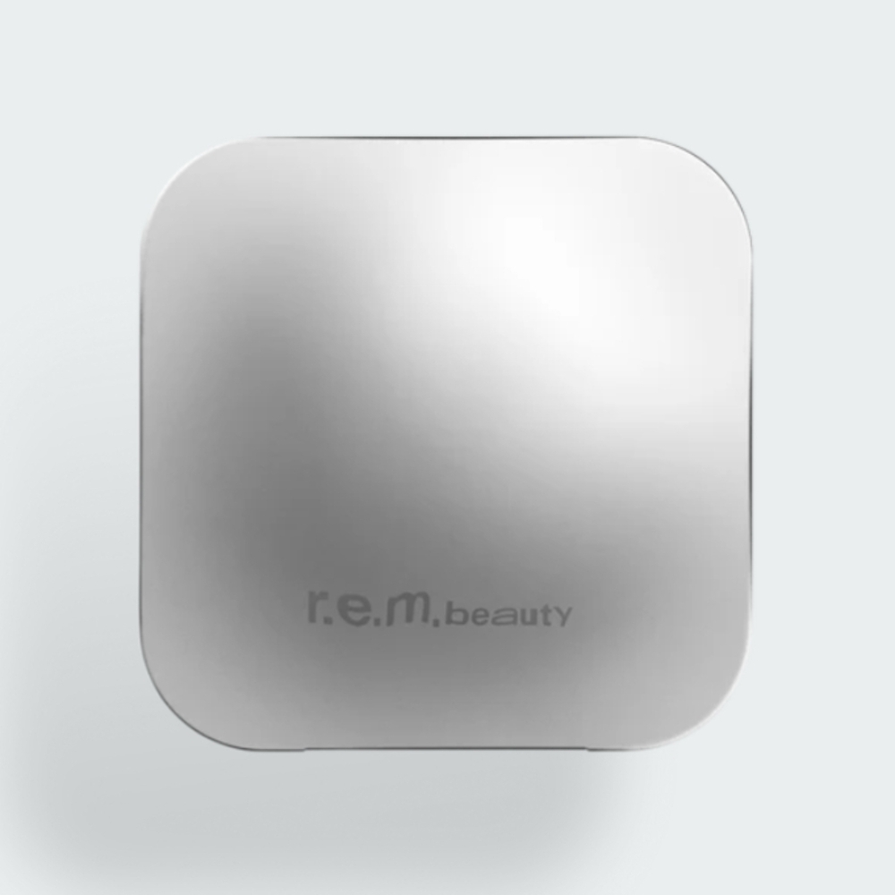 R.E.M. Beauty Hyperpnova Satin Matte Bronzer "Send 2 Voicemail"